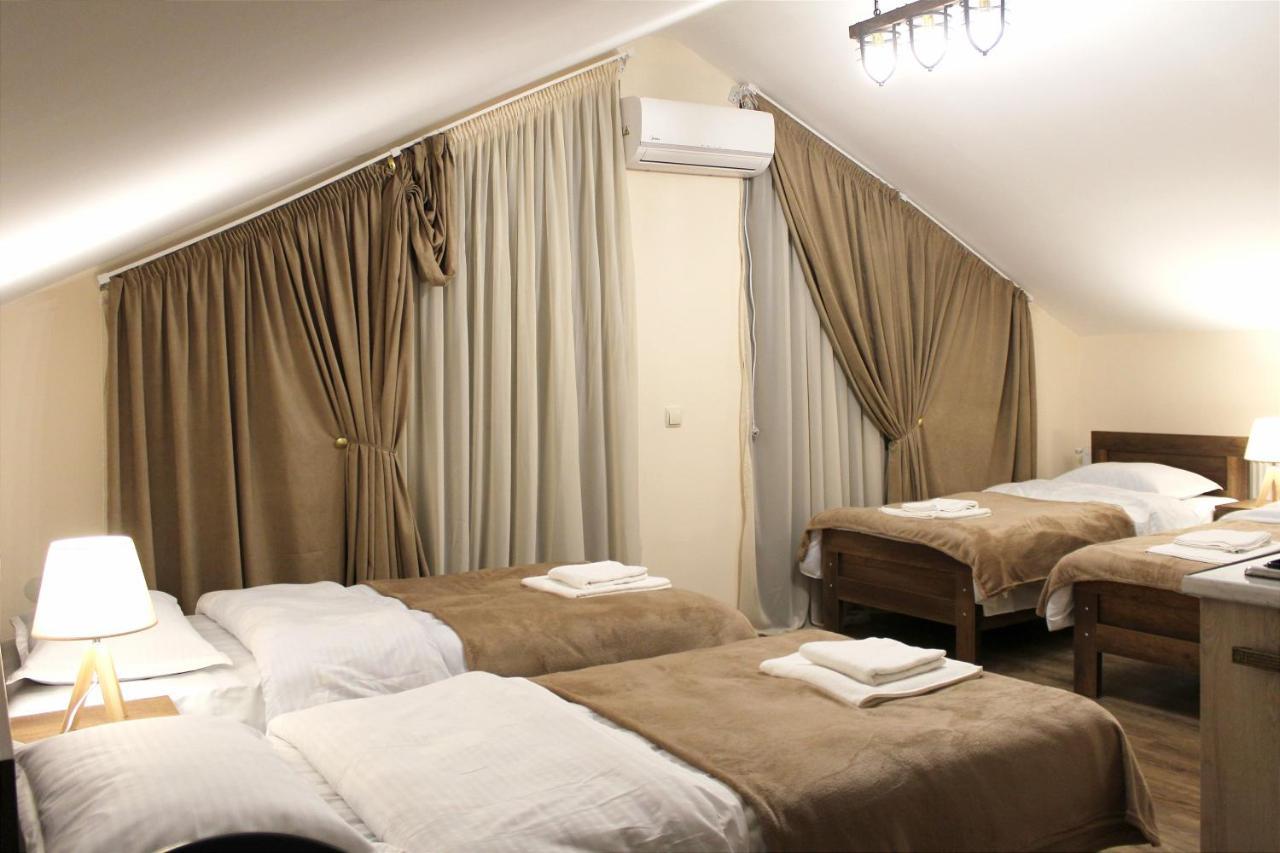 Nitsa Guest House Gori Exterior foto